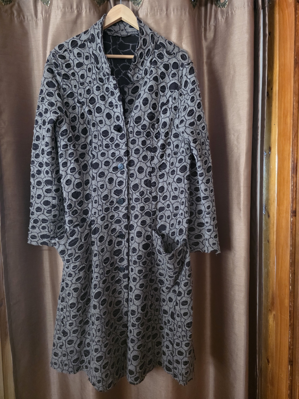 Long Gray Patterned Women's Coat — Lightweight Casual Layer